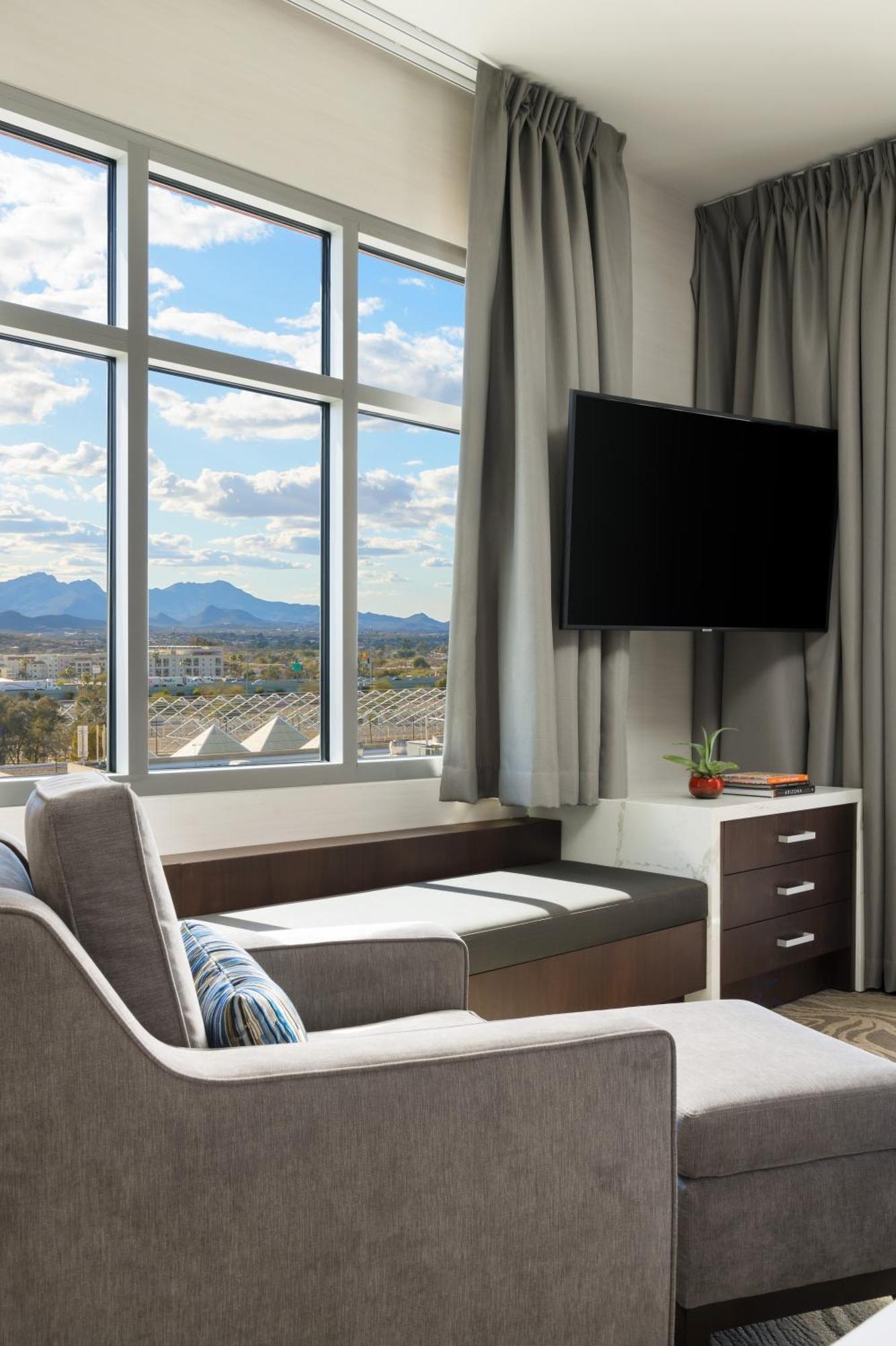 Hotel Doubletree By Hilton Downtown Convention Center 4*