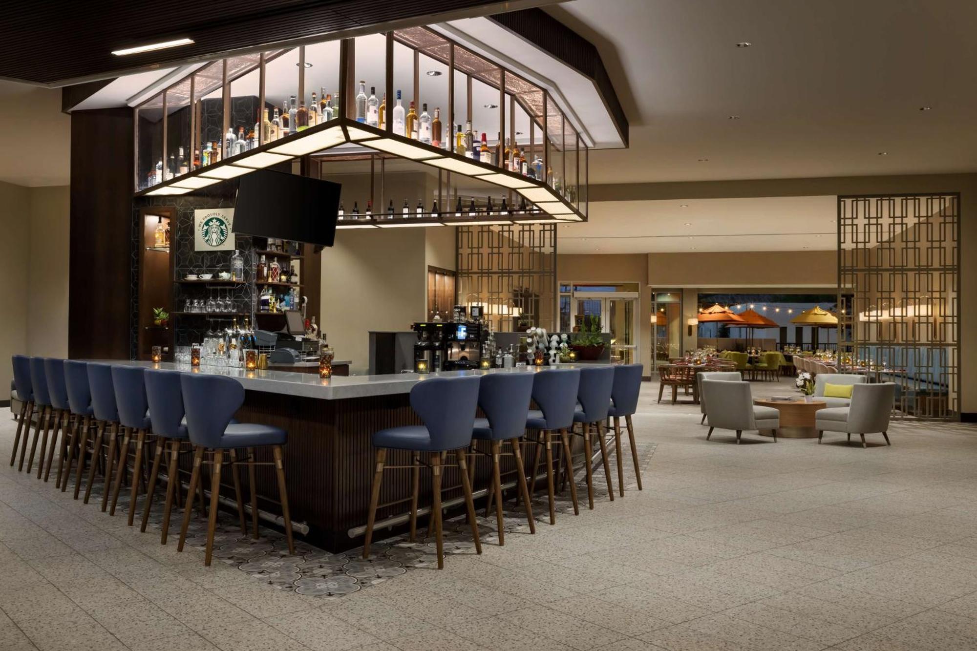 Doubletree By Hilton Downtown Convention Center