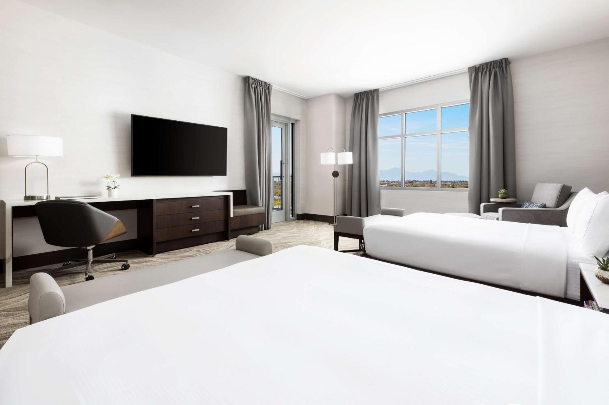 Hotel Doubletree By Hilton Downtown Convention Center