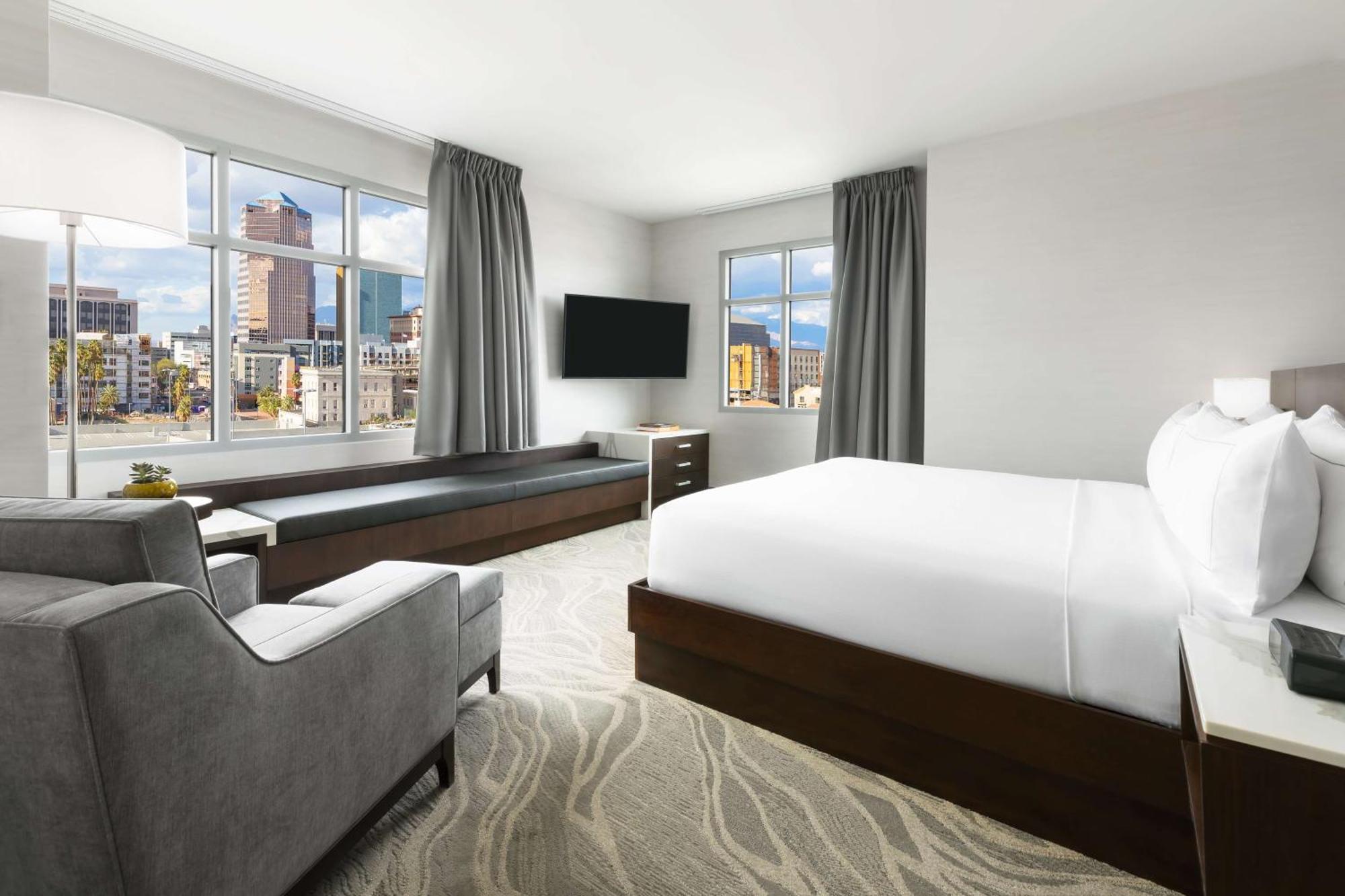 Hotel Doubletree By Hilton Downtown Convention Center 4*