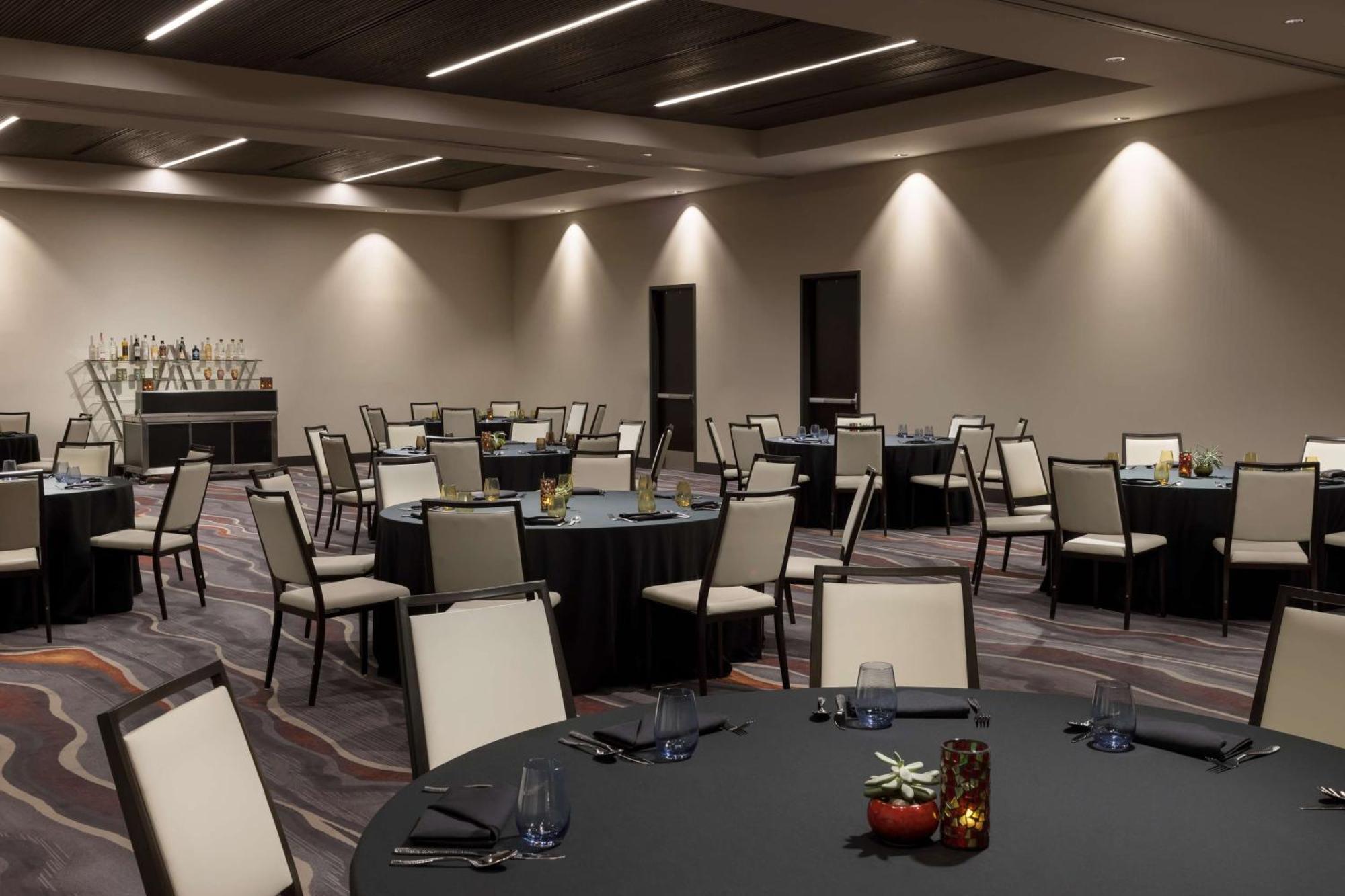 Hotel Doubletree By Hilton Downtown Convention Center Tucson