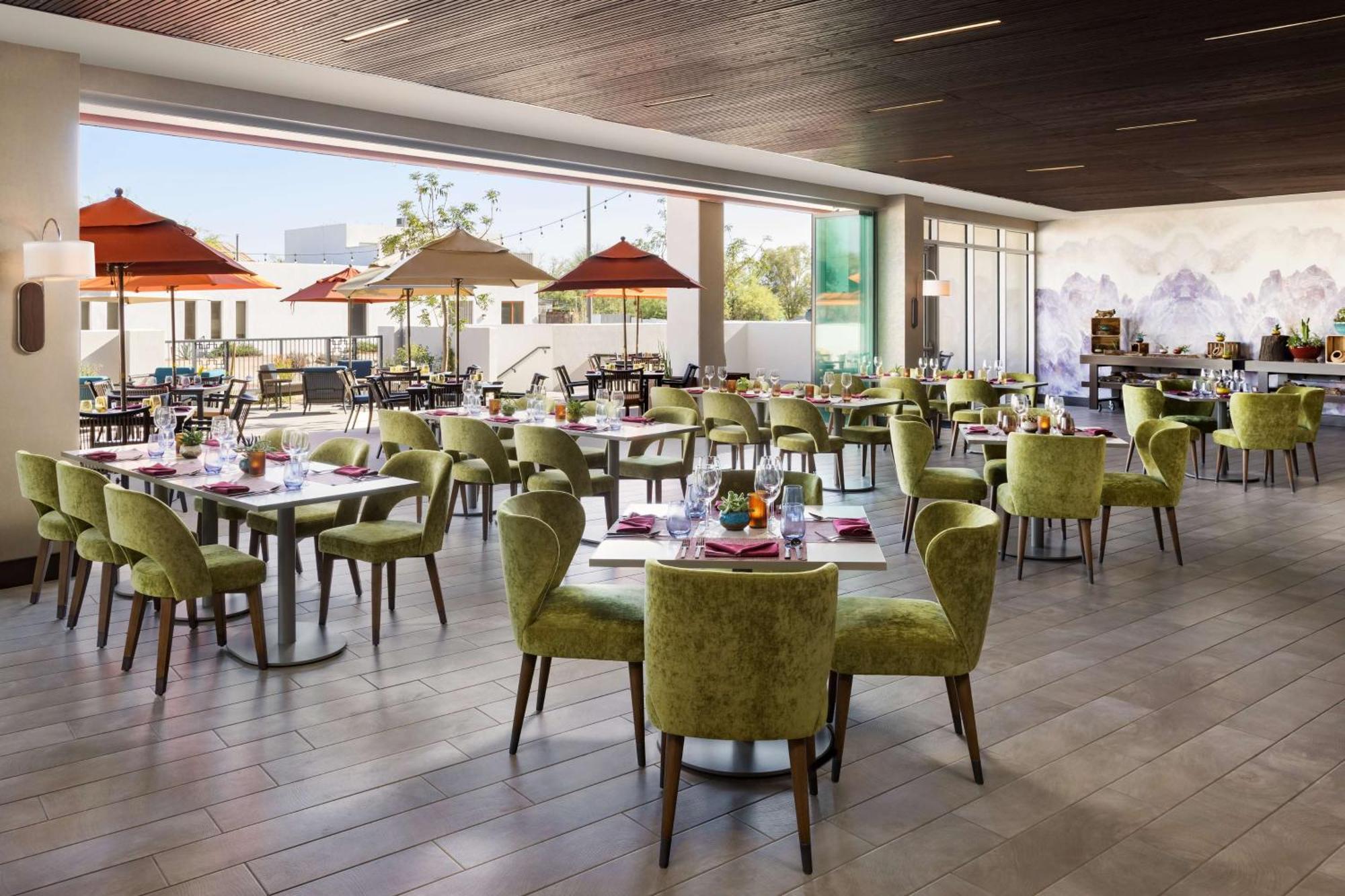Doubletree By Hilton Downtown Convention Center