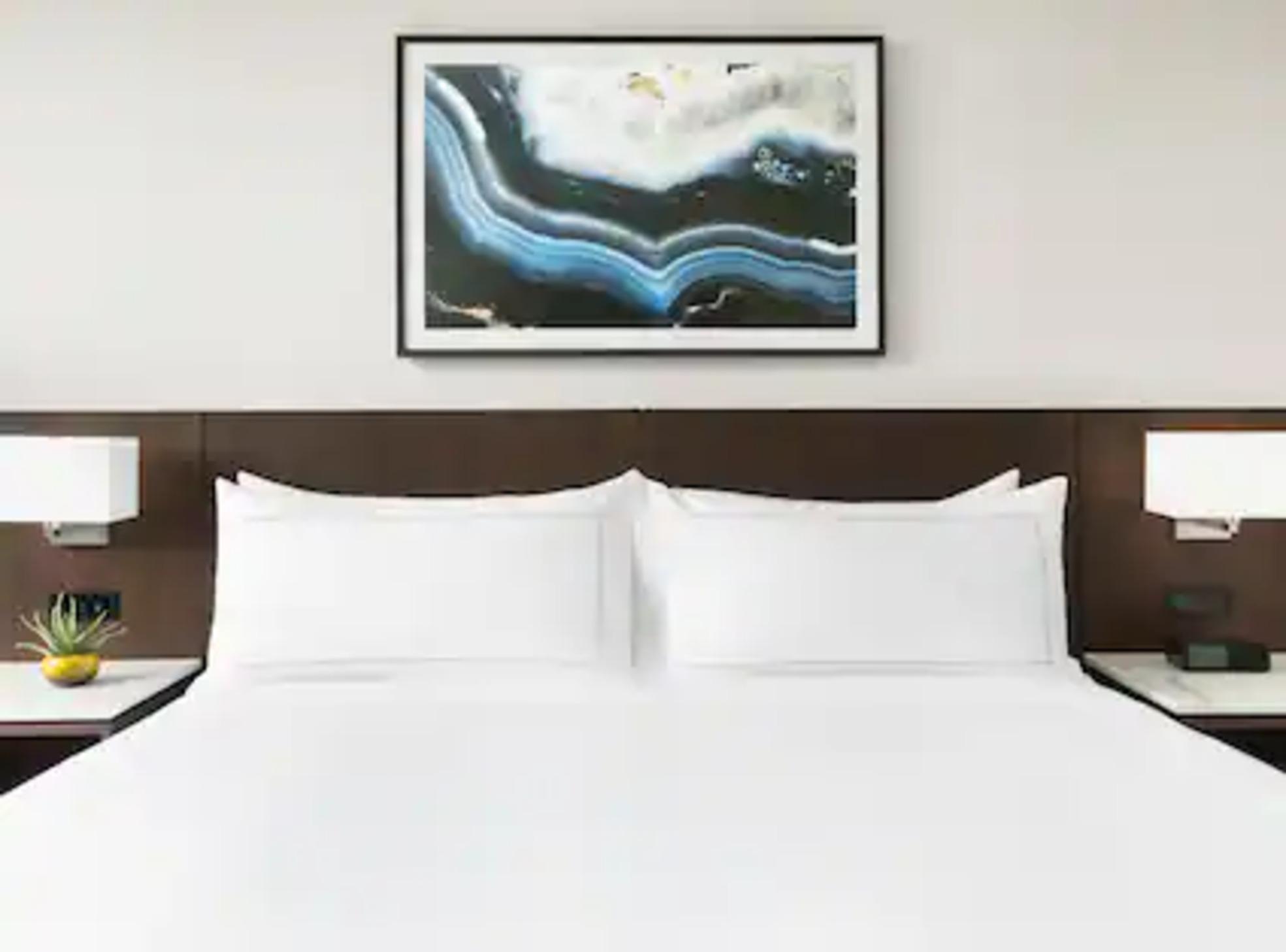 Doubletree By Hilton Downtown Convention Center 4*